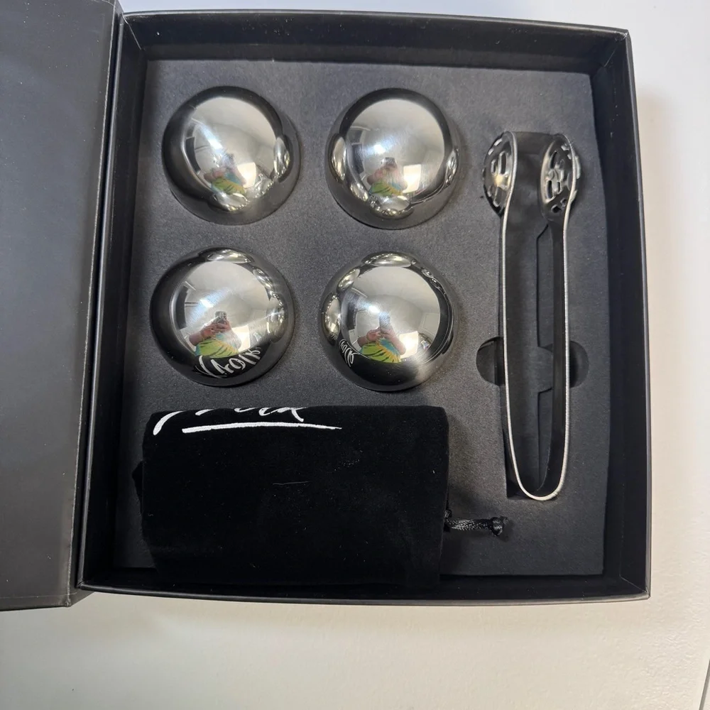 Whiskey Balls XL Stainless Steel Drink Chillers Set of 4 w/ Tongs Like New